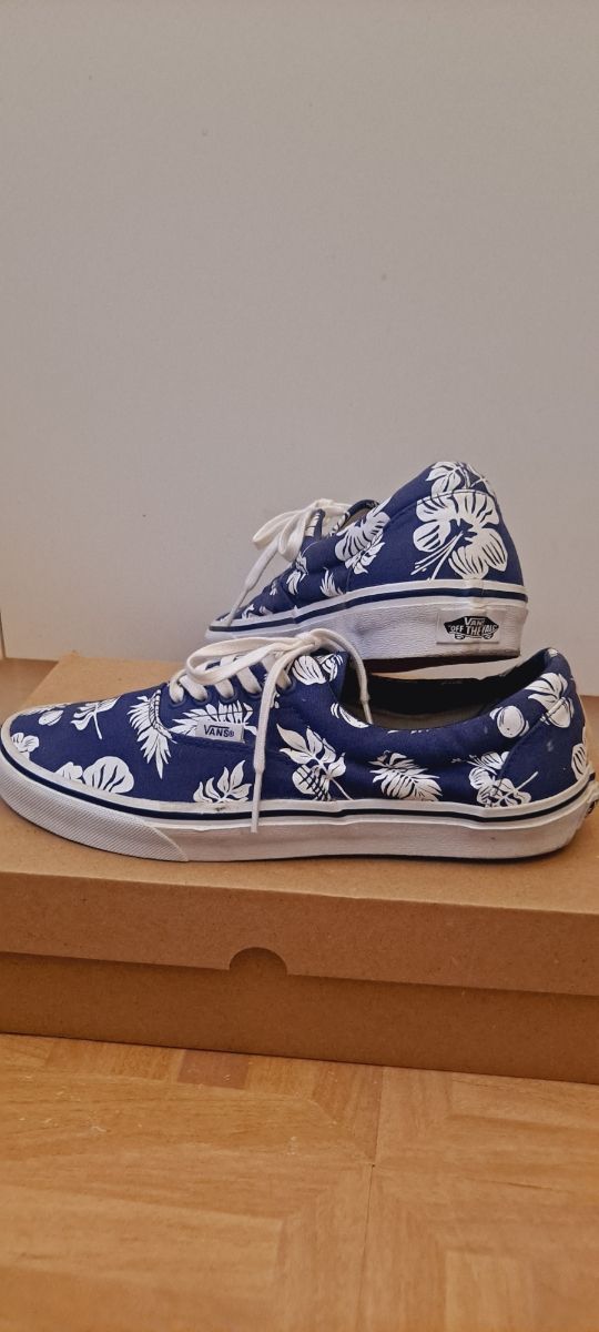 Vans azules