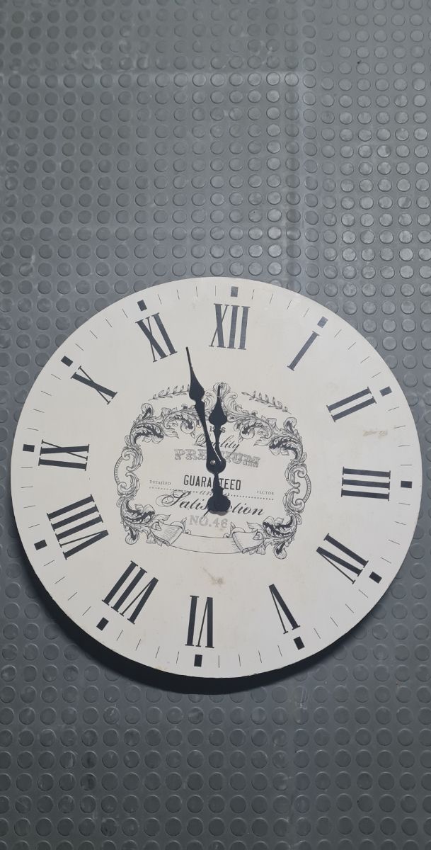 Reloj pared para reparar