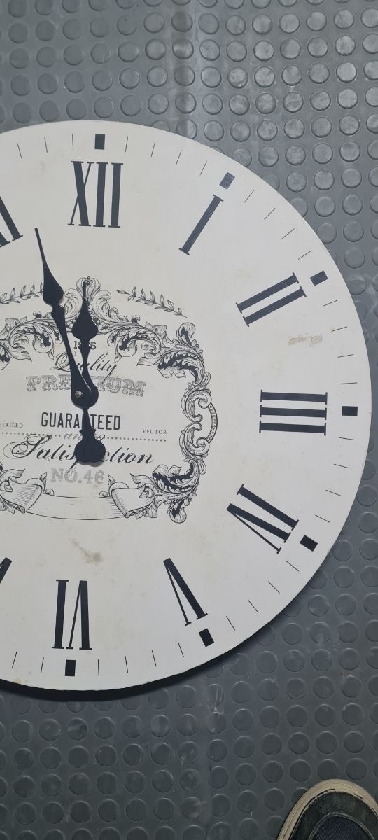 Reloj pared para reparar