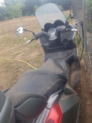 Se vende o se cambia Aprilia Arrecife 500