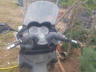 Se vende o se cambia Aprilia Arrecife 500