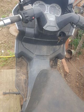 Se vende o se cambia Aprilia Arrecife 500