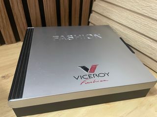 Colgante vicero y pulsera lotus en caja .