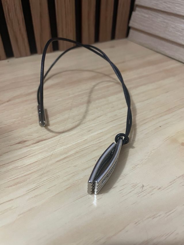 Colgante vicero y pulsera lotus en caja .