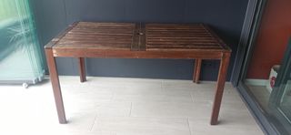 Mesa, sillas y butaca terraza