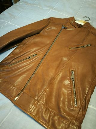 Chaqueta Cuero Zara