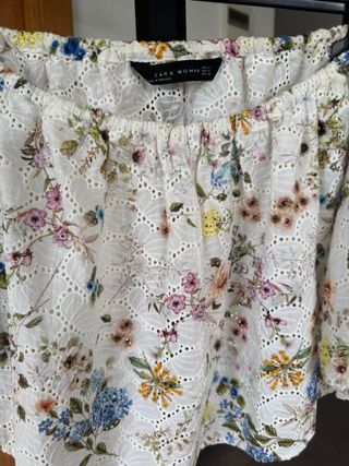 Top OffShoulder Zara Floral  Romántico fresc