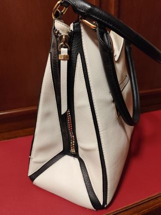 Borsa in similpelle bianca con manici