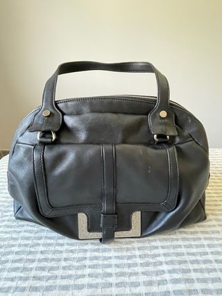 Bolso piel Calvin Klein. 