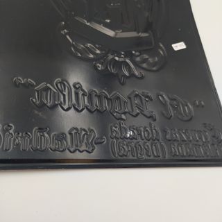 CHAPA ESMALTADA: "EL AGUILA"