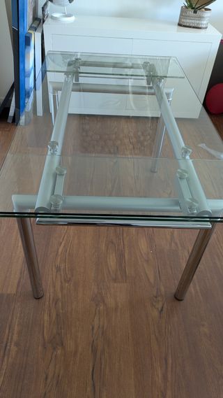 Mesa de cristal y acero extensible 2 m.