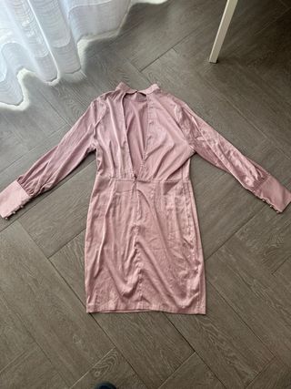Vestido corto satinado de Yoins  Talla M Nuevo sin etiquetas
