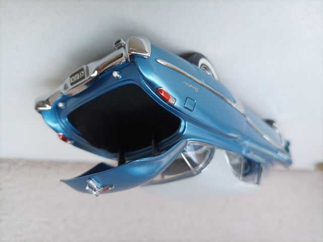 FRANKLIN MINT 1:24, 1949 BUICK ROADMASTER