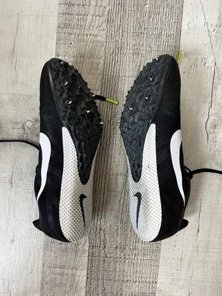 Zapatillas clavos pista