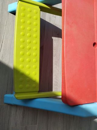 Mesa de jardín para niños