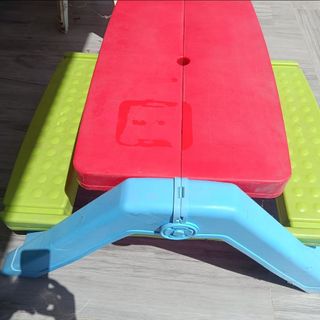 Mesa de jardín para niños