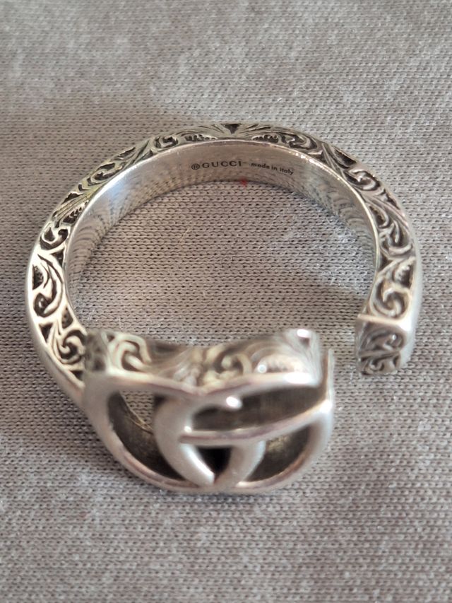 Anillo gucci