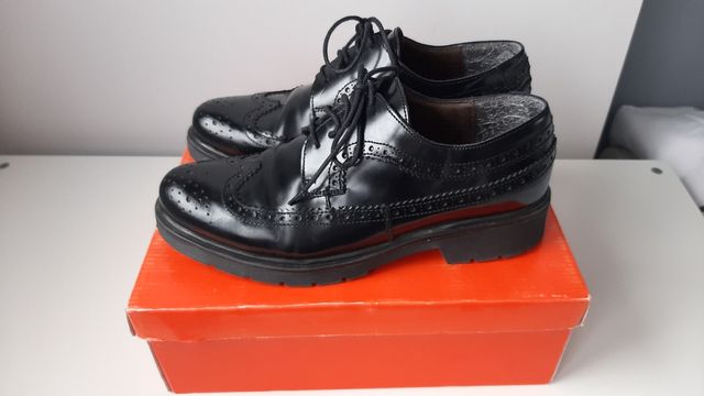 Zapatos estilo inglés T.39