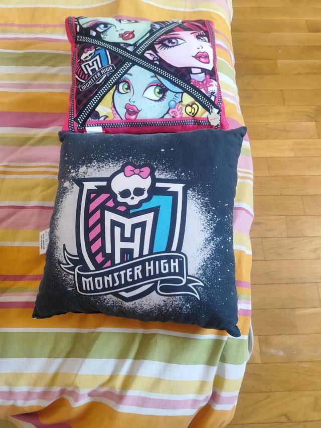 Cojines monster high