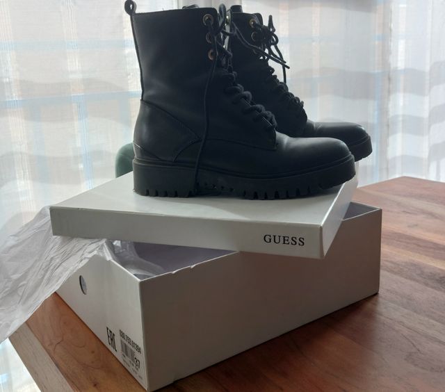 Botas  mujer GUESS