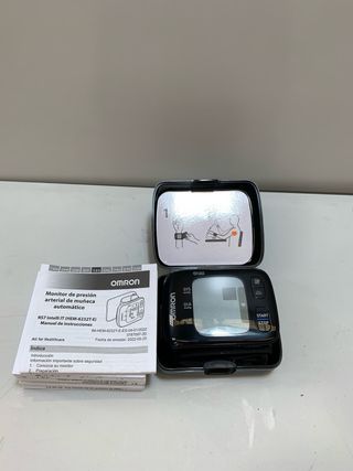 OMRON RS7 Intelli IT Tensiómetro de muñeca 
