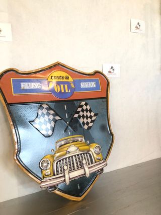 Tabella arredamento casa taxi giallo arredo garage