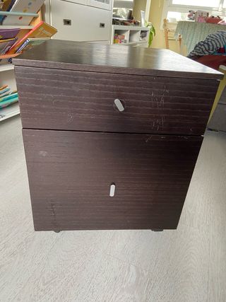 Mesa despacho y de regalo la cajonera a juego