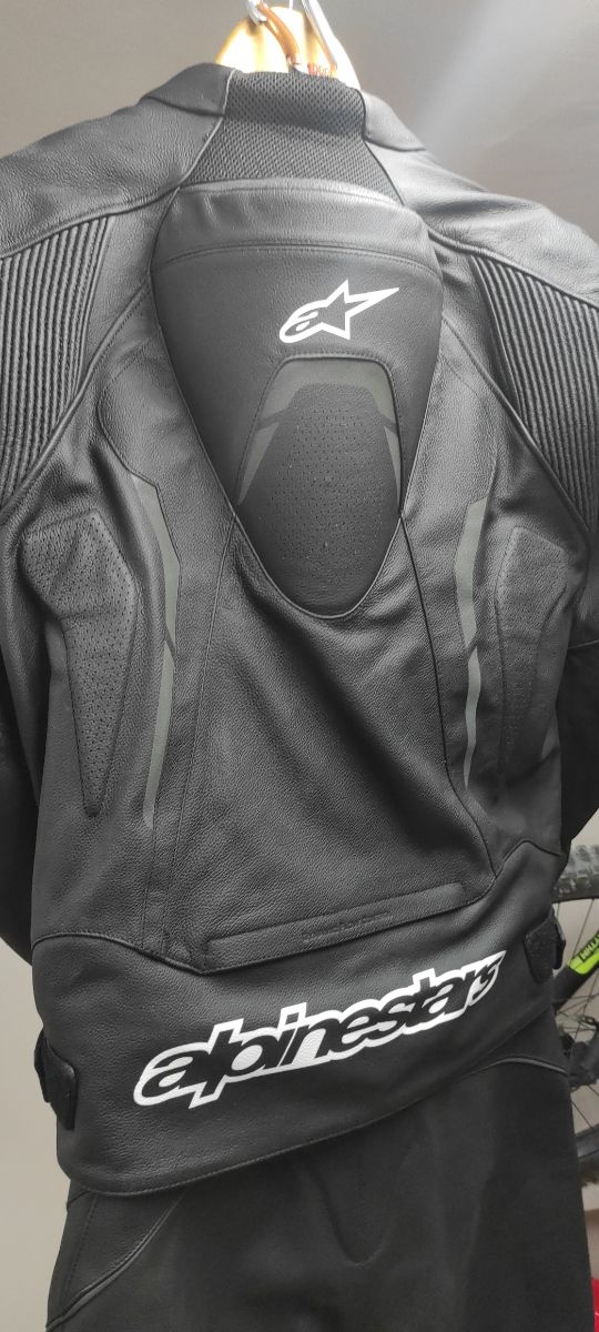 Chaqueta y pantalón moto alpinestar