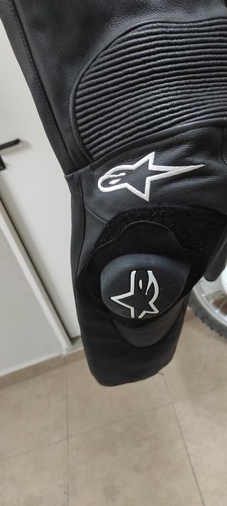 Chaqueta y pantalón moto alpinestar