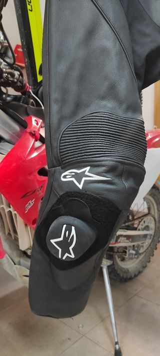 Chaqueta y pantalón moto alpinestar