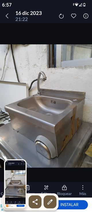 Tavoli e sedie di vari tipi