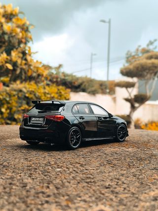 1:18 Mercedes-Benz A45 AMG, NZG
