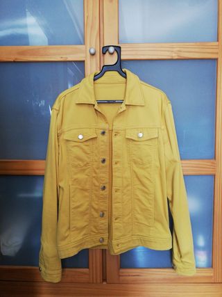 Chaqueta vaquera amarilla 