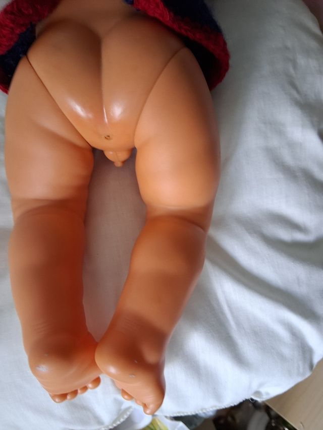 BAMBOLA FAMOSA MOLTO POCO VISTA