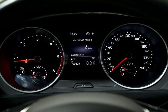Volkswagen Tiguan   Advance 2.0 TDI 110kW 150CV DSG 
