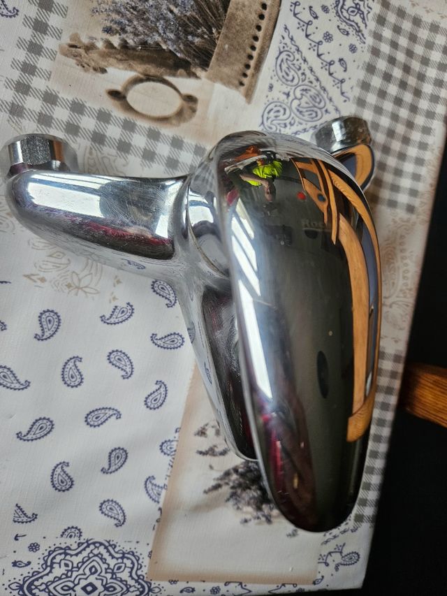 GRIFO BAÑERA,MARCA ROCA.