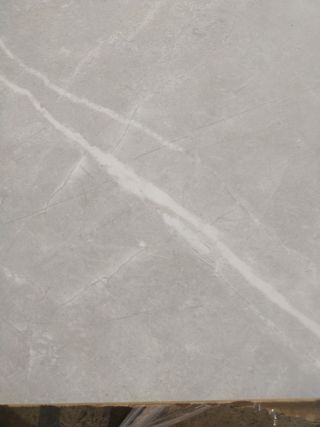 Gran almacén de gres y porcelánico