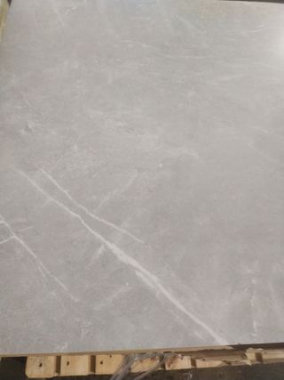 Gran almacén de gres y porcelánico