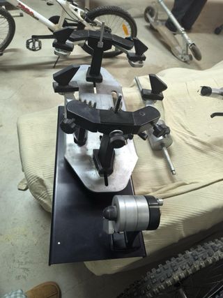 Maquina de engordar raquetas
