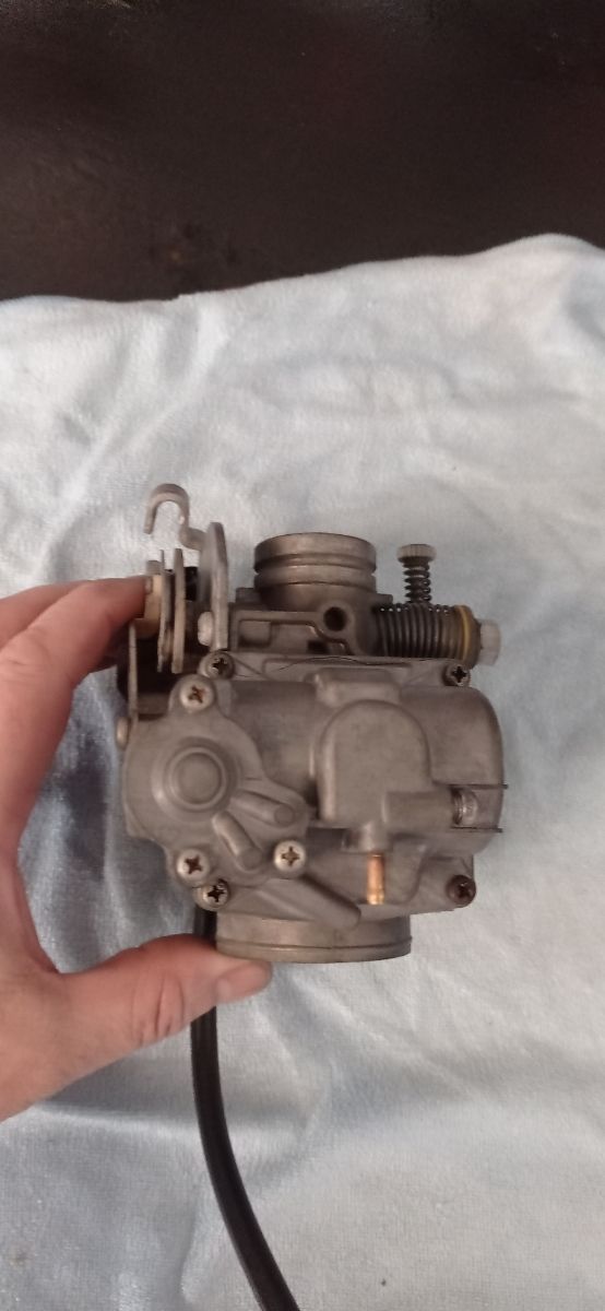 CARBURADOR DE YAMAHA MAJESTY