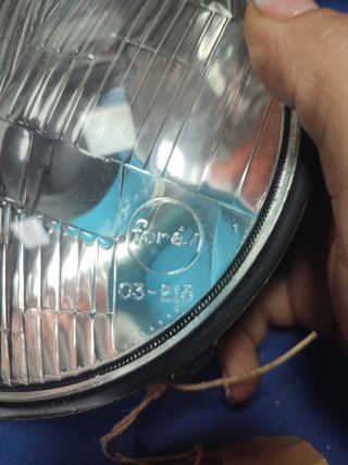 Seat 132 faro delantero 