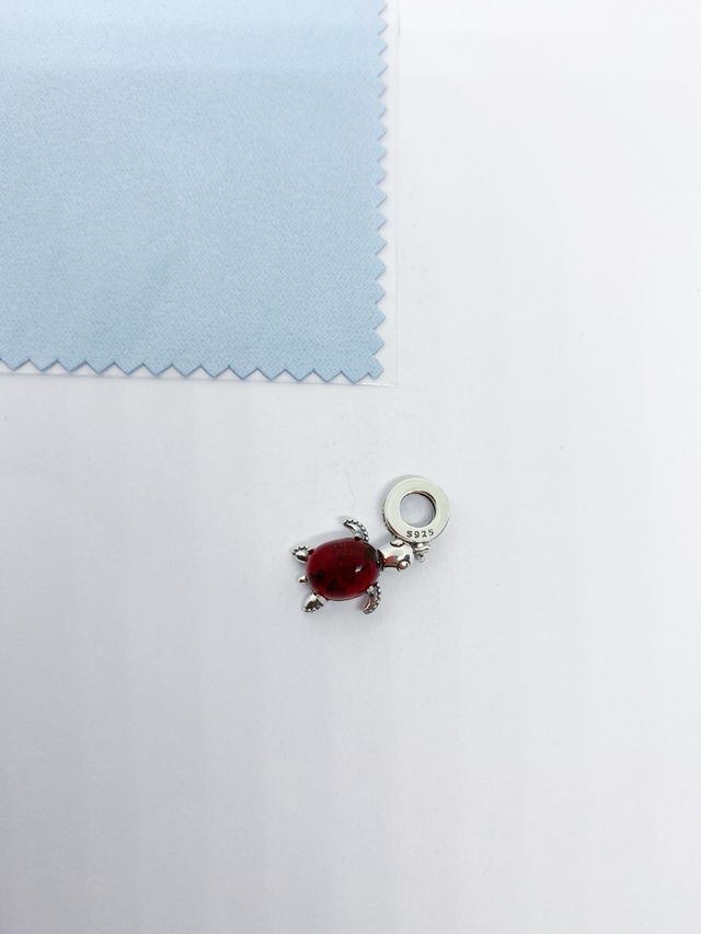 Charm tortuga roja Nuevo