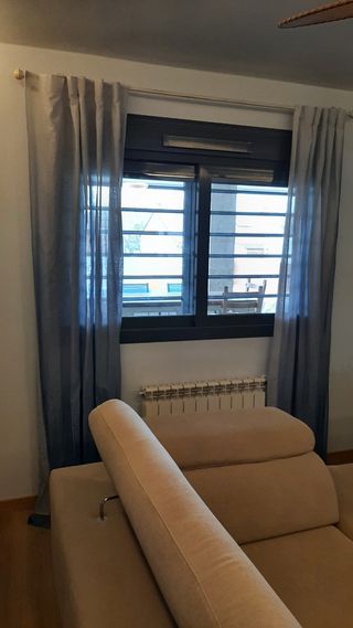 Barras metal en blanco para cortinas