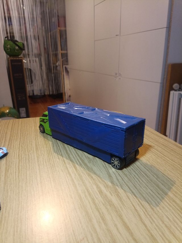 Camião de acrobacias Hot Wheels