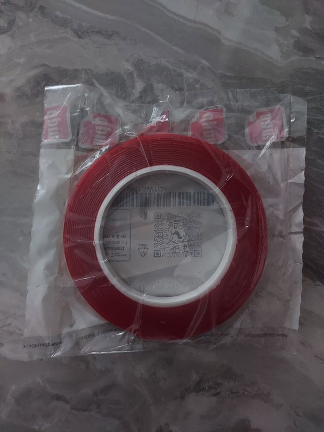 Biadesivo per uso quotidiano