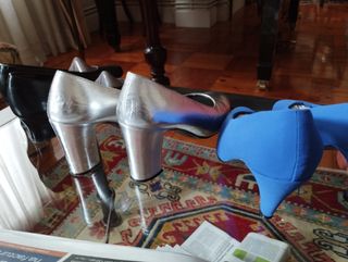 Zapatos tacón. T. 35