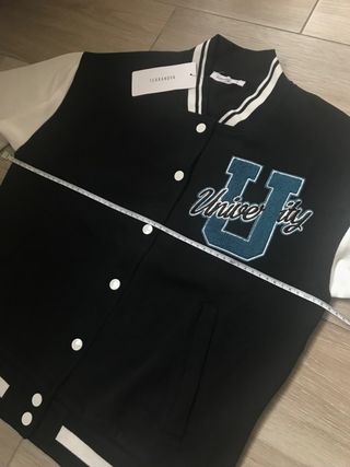 Giubbotto corto nero tgS/M nuovo