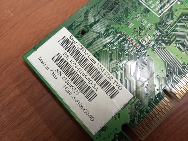 Tarjeta gráfica ATi Rage 128Pro Ultra 32 MB AGP