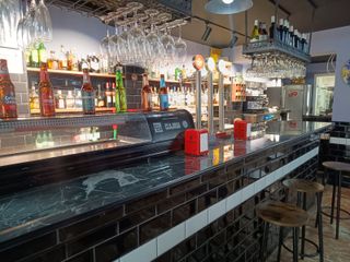 R-7938134 Traspaso Bar de Copas en Maragall