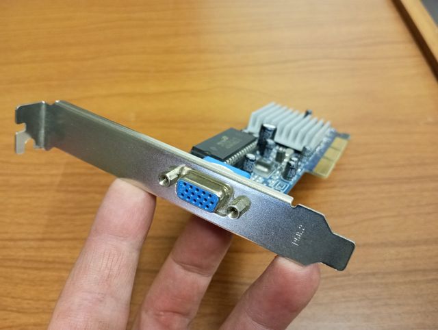 Tarjeta gráfica Nvidia Riva TNT2 Model 64 16 MB AG